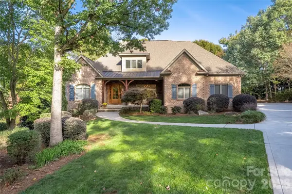 3946 Lake Spring Cove Court, Denver, NC 28037