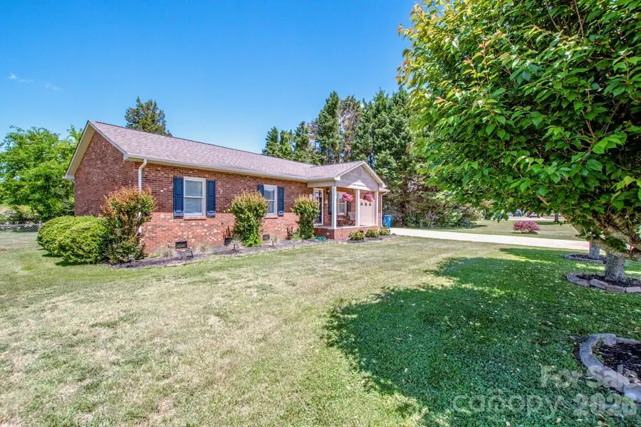 2426 Ashford Drive, Newton, NC 28658 - #3