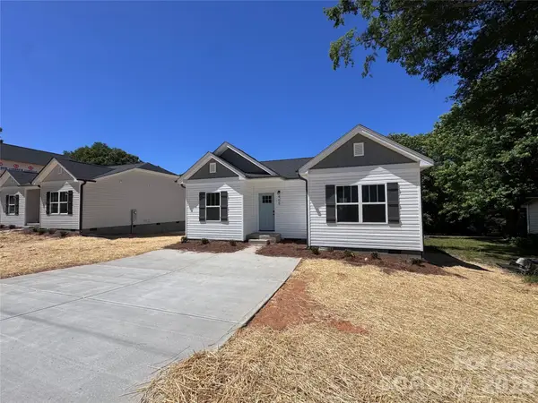 405 N Firestone Street, Gastonia, NC 28052