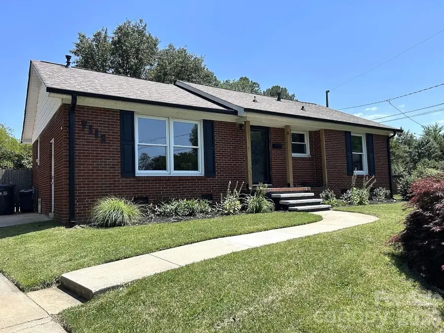 7113 Sterncrest Place, Charlotte, NC 28210 - #2