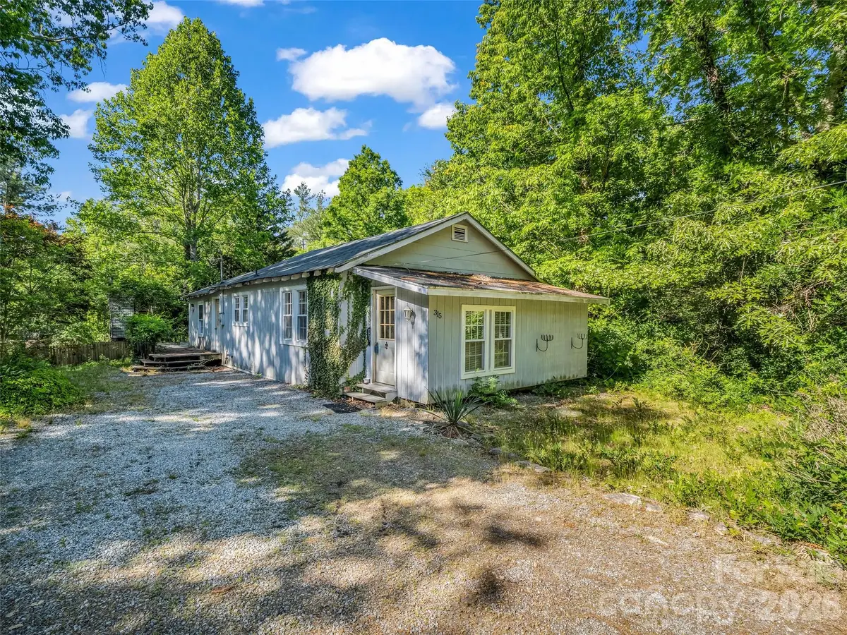 315 Alabama Avenue, Hendersonville, NC 28739 - #1