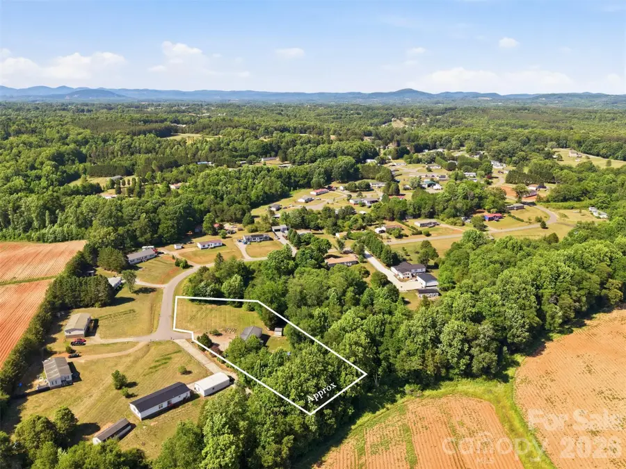 333 Howard Norton Drive, Hiddenite, NC 28636 - #2
