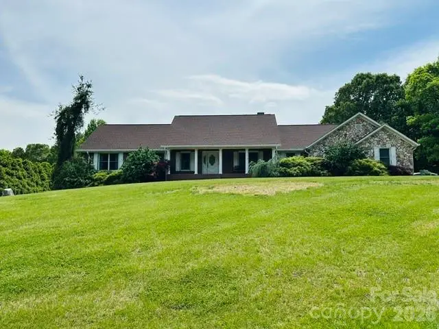 6181 Willowbottom Road, Hickory, NC 28602 - #1