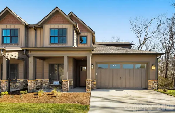 65 Chimney Chase Trail, Hendersonville, NC 28739