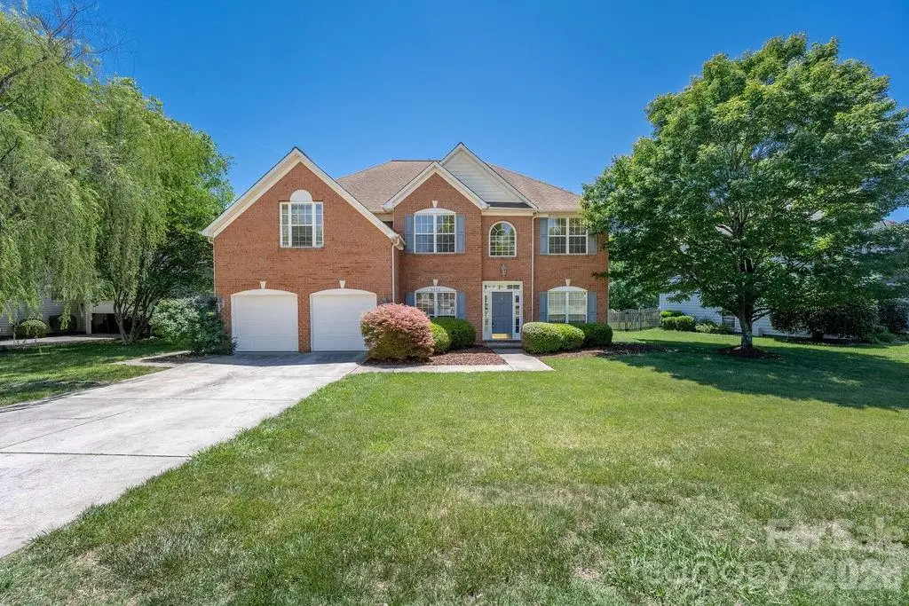 9512 Autumn Applause Drive, Charlotte, NC 28277 - #1