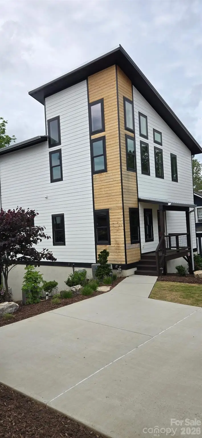 18 Sand Hill Road, Asheville, NC 28806 - #2