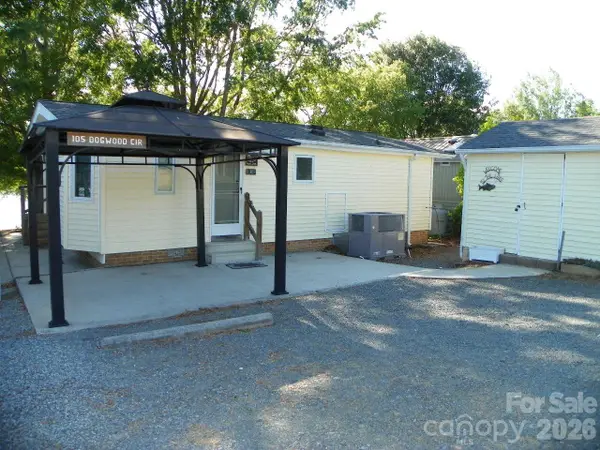105 Dogwood Circle, New London, NC 28127