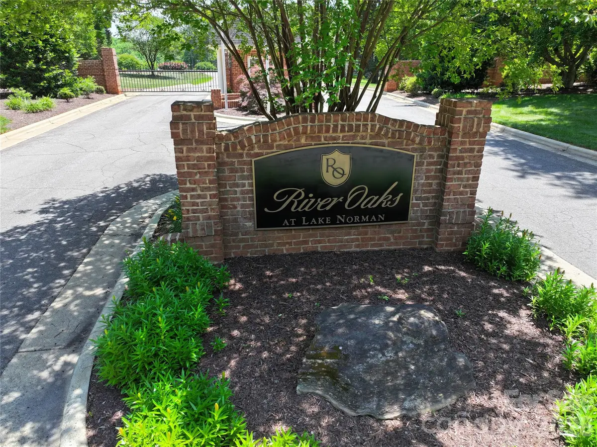 317 Broken Arrow Drive, Statesville, NC 28677 - #1