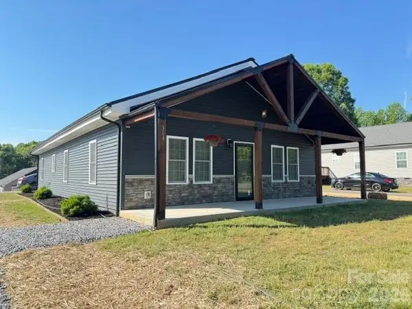 364 Carolina Avenue Avenue #2, Marion, NC 28752