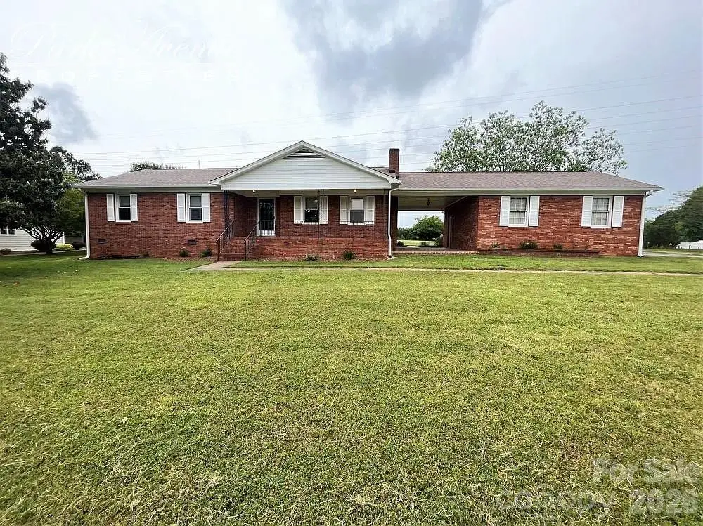 16924 Knoxwood Drive, Huntersville, NC 28078 - #1