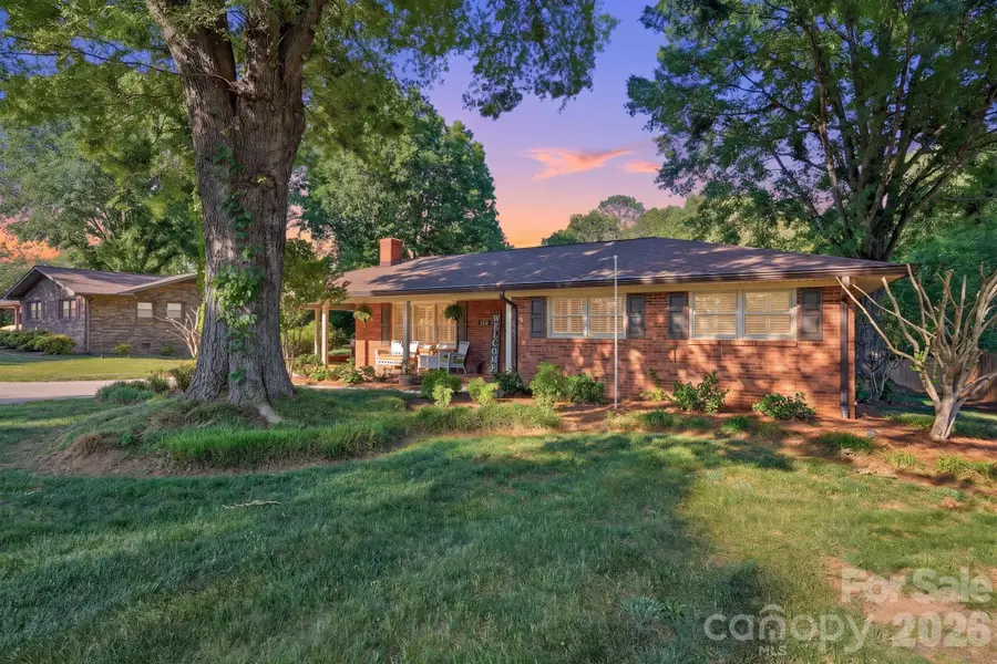 1556 Nottingham Drive, Newton, NC 28658 - #2