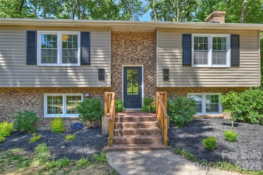 7420 Castlebar Road, Charlotte, NC 28270 - #2