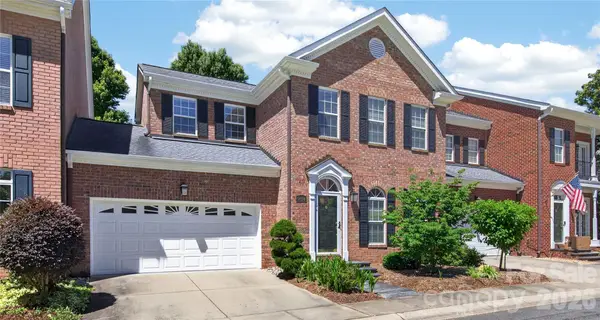9024 Bonnie Briar Circle, Charlotte, NC 28277