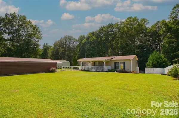 7010 Executive Circle, Denver, NC 28037