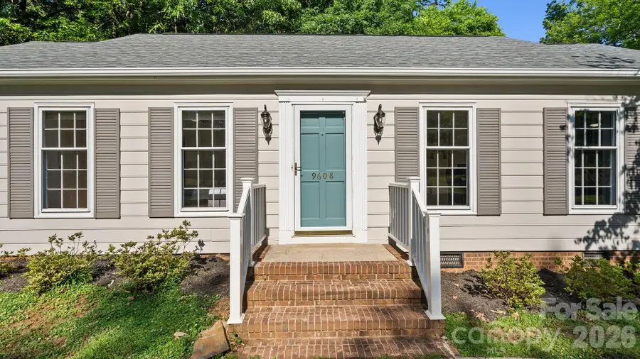 9608 Watergate Road, Charlotte, NC 28270 - #2