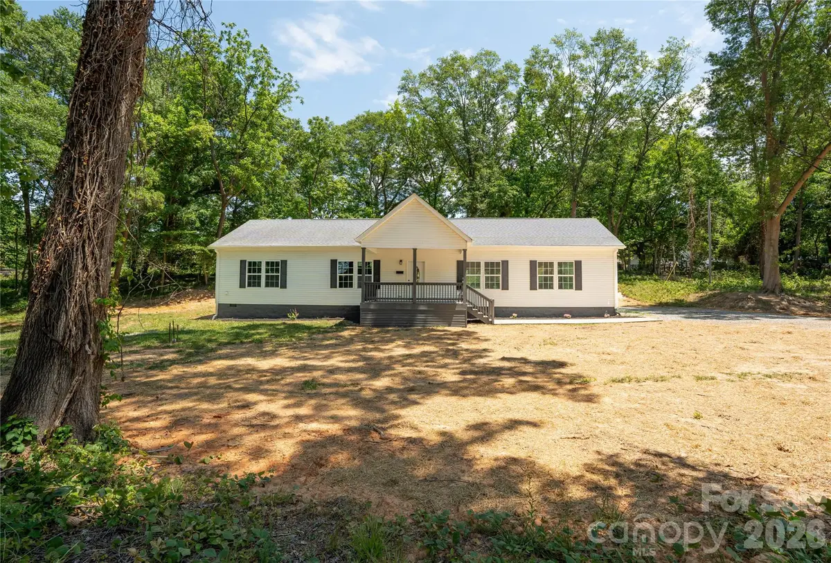102 E Wilkins Street, Dallas, NC 28034 - #1