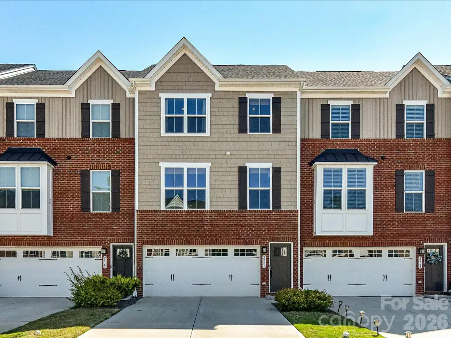 2621 Grantham Place Drive, Fort Mill, SC 29715 - #2