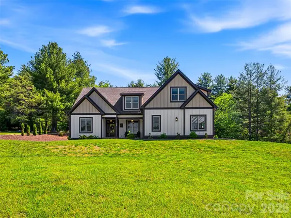 158 Trellem Trail, Hendersonville, NC 28739