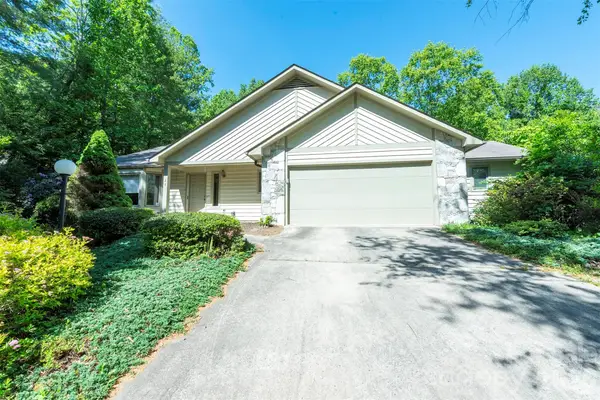 29 Hillcreek Drive, Asheville, NC 28804