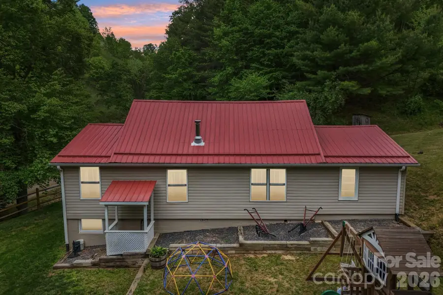 302 Battle Creek Drive, Green Mountain, NC 28740 - #2