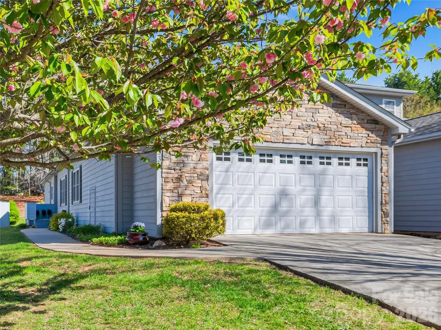23 Holiday Drive, Arden, NC 28704 - #2