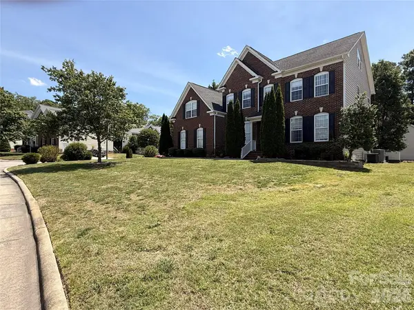 100 Drakeshire Court, Morrisville, NC 27560