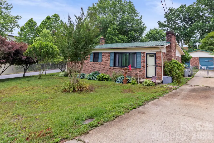 325 Swanson Drive Sw, Lenoir, NC 28645 - #2