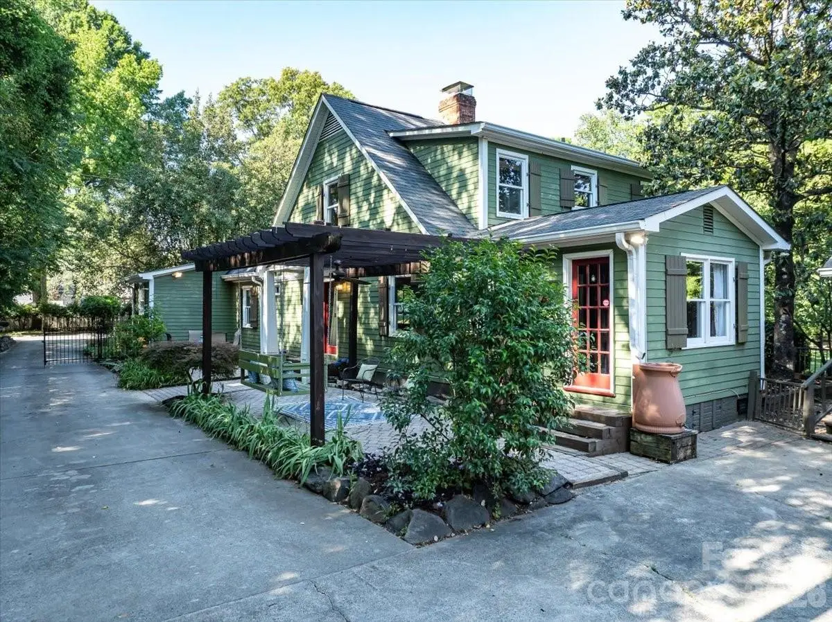 4330 Brookfield Drive, Charlotte, NC 28210 - #1
