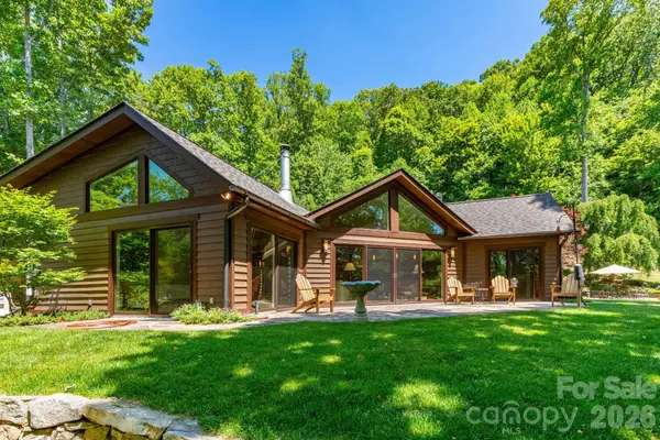 29 Gardner Lane, Asheville, NC 28803