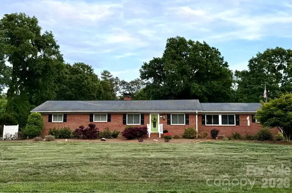 403 W Old Post Road, Cherryville, NC 28021