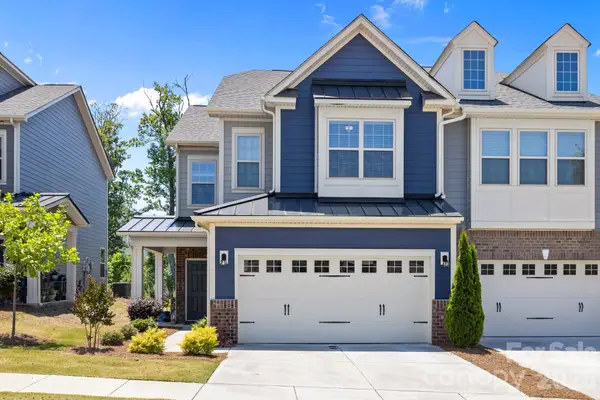 637 Amber Meadows Way, Tega Cay, SC 29708