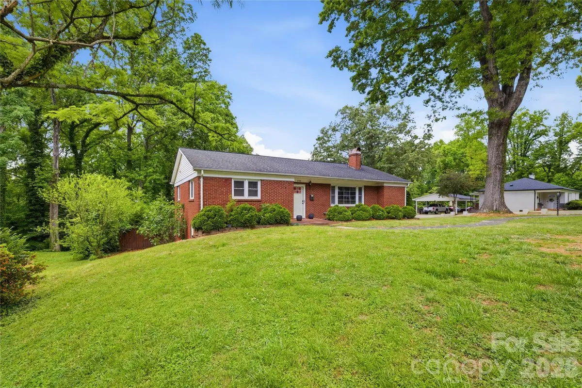 200 Falls Street, Morganton, NC 28655 - #1