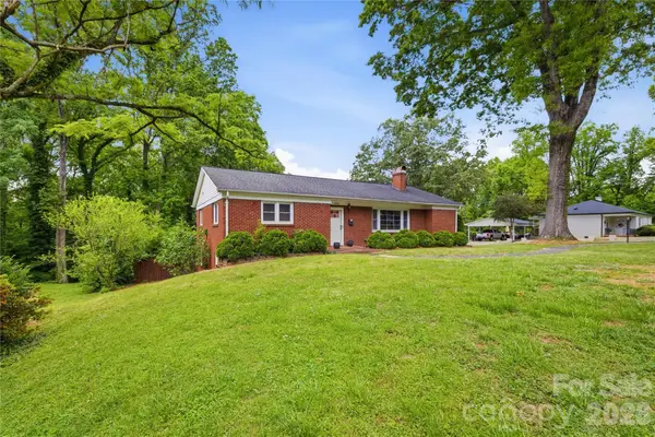 200 Falls Street, Morganton, NC 28655