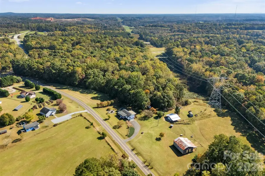 320 Huffstetler Lake Road, Dallas, NC 28034 - #2