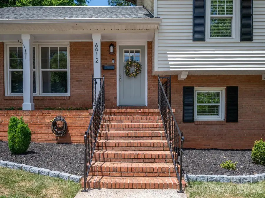 6912 Woodstock Drive, Charlotte, NC 28210 - #3
