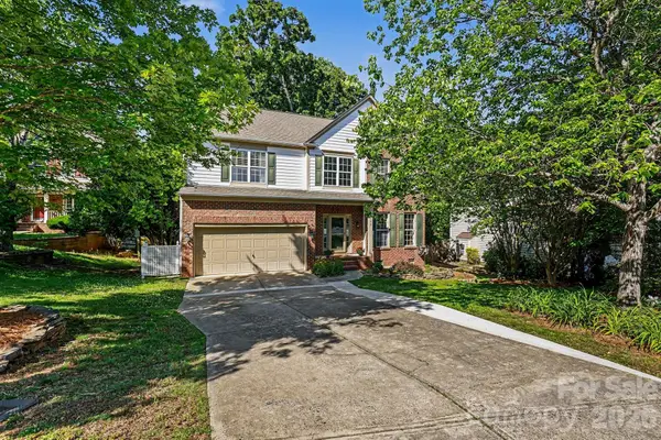 8120 Pelorus Lane, Charlotte, NC 28269