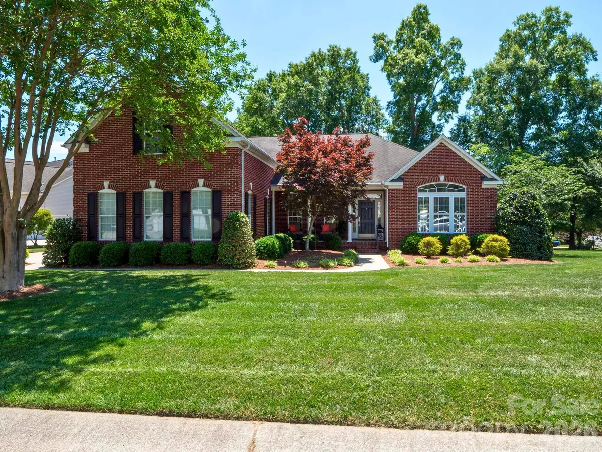 1000 Irish Moss Lane, Matthews, NC 28104 - #1