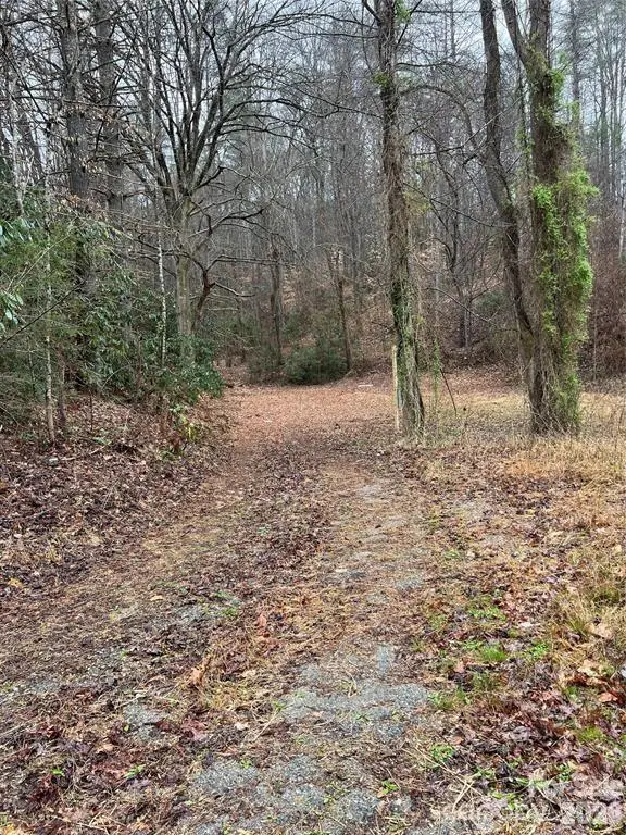 5924 Adako Road, Lenoir, NC 28645