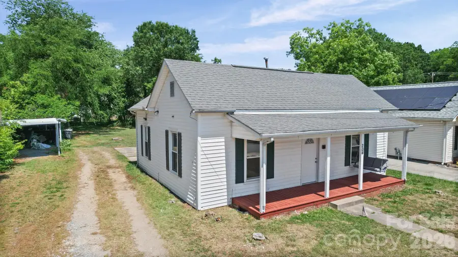 204 S East Avenue, Kannapolis, NC 28083 - #3