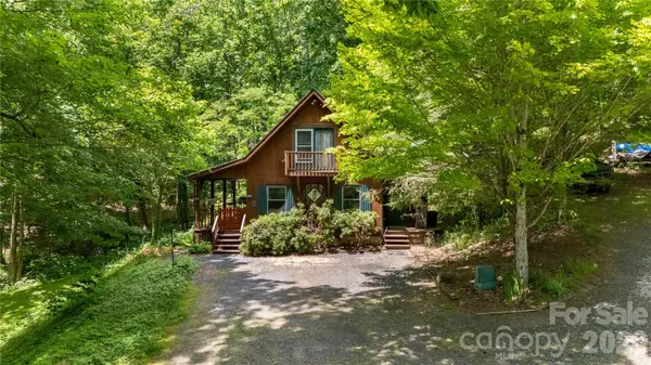 8 Westward Way, Bakersville, NC 28705