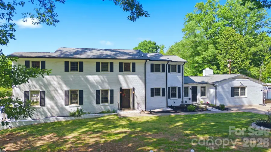 701 E Iowa Avenue, Bessemer City, NC 28016 - #2