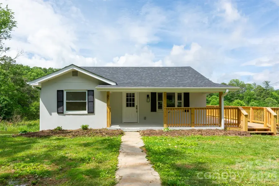 37 King Drive, Leicester, NC 28748 - #2