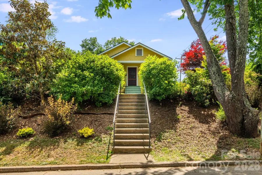 72 Woodlawn Avenue, Asheville, NC 28801 - #2
