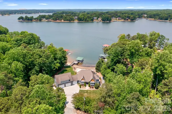 136 Bridlewood Drive, Mooresville, NC 28117
