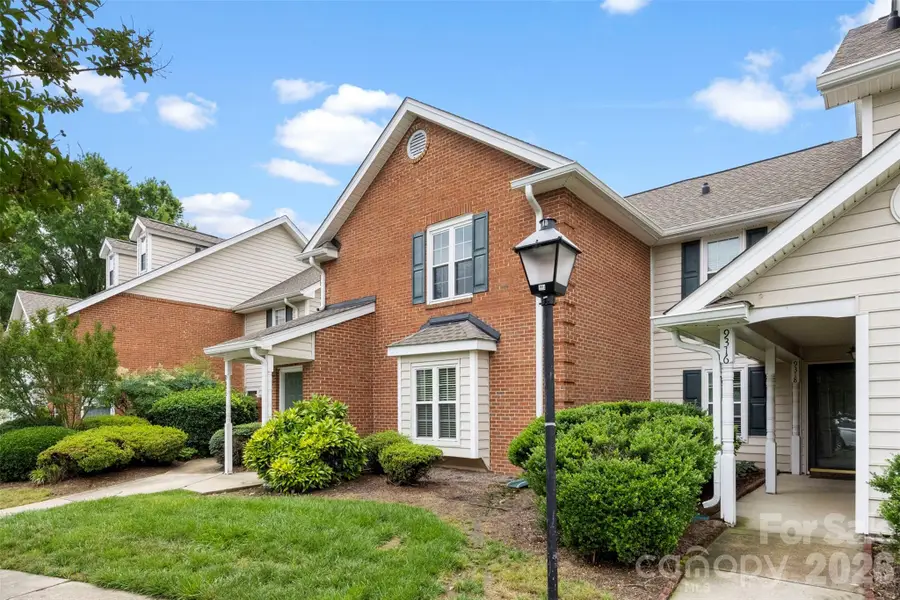 9320 South Vicksburg Park Court, Charlotte, NC 28210 - #2