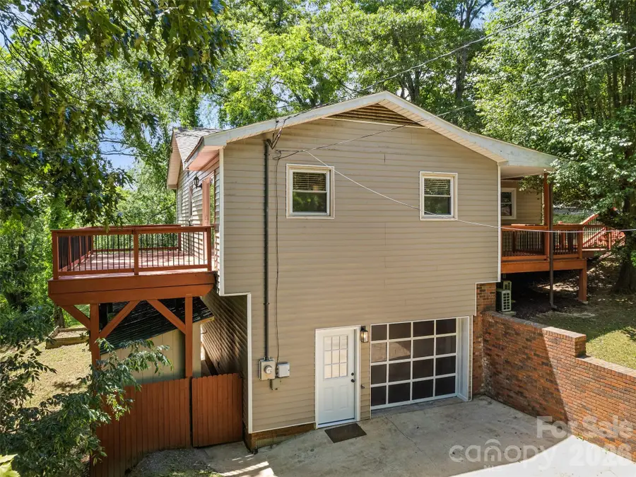 157 Highland Terrace, Clyde, NC 28721 - #3