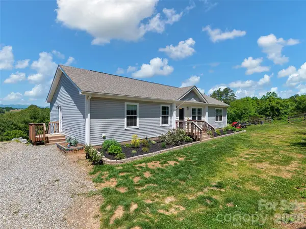 271 Sluder Branch Road, Leicester, NC 28748