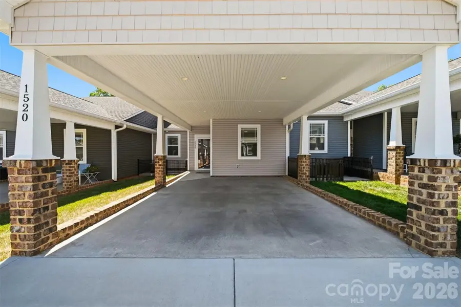 1520 28th Street Lane Se, Hickory, NC 28602 - #3