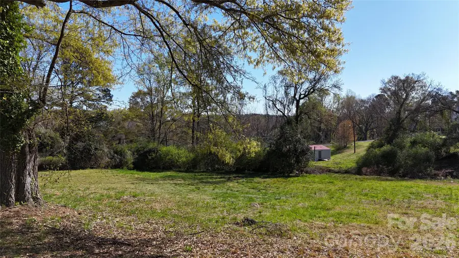 33 Pinecrest Avenue, Great Falls, SC 29055 - #3