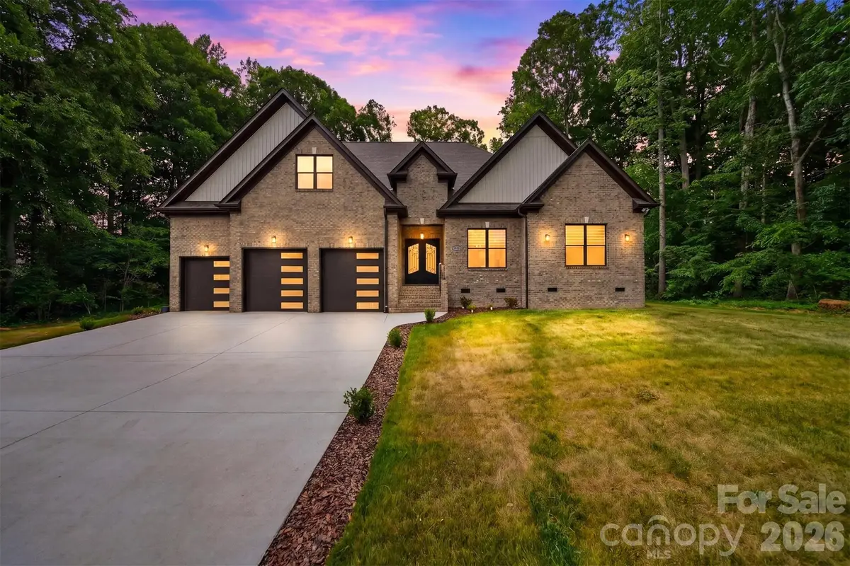 3802 Lyle Creek Avenue Ne, Conover, NC 28613 - #1